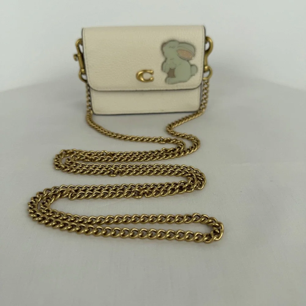 Coach Bunny Card Case on Chain White Pebbled Leather Mini Bag AXP 4